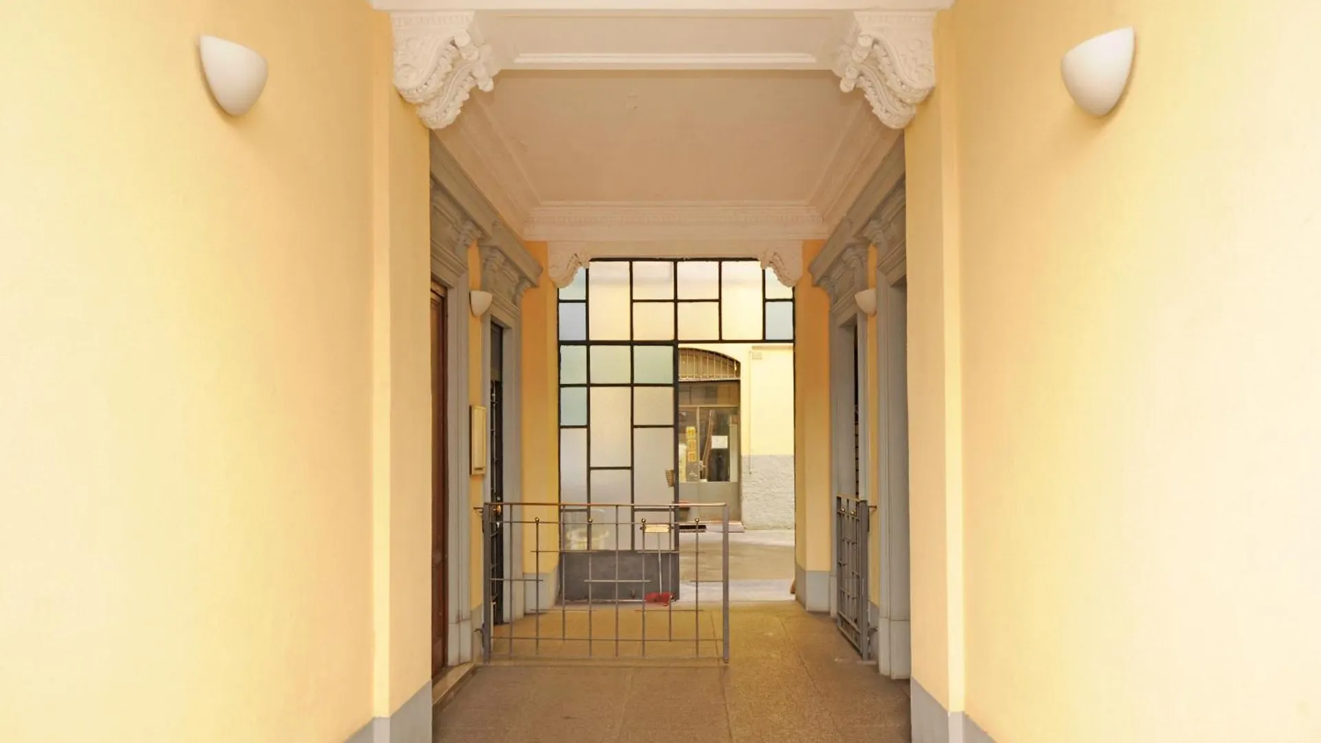 Lecco Apartment Milano 0*,